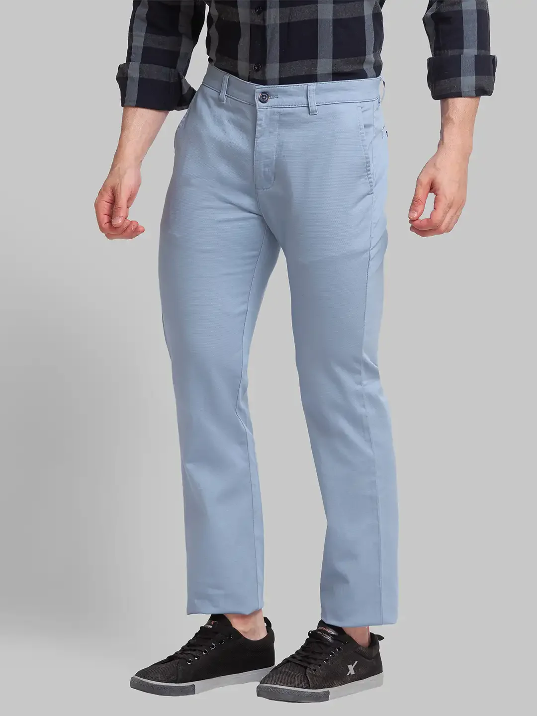 Men Blue Slim Fit Solid Cotton Blend Trouser - Image 3