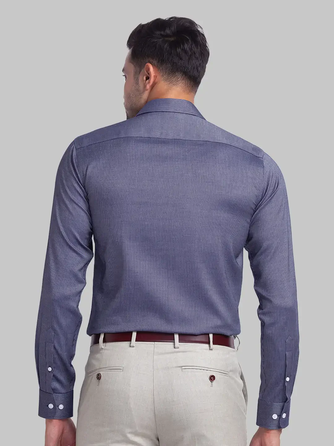 Men Blue Slim Fit Structure Cotton Cut Away Collar Shirts - Image 4