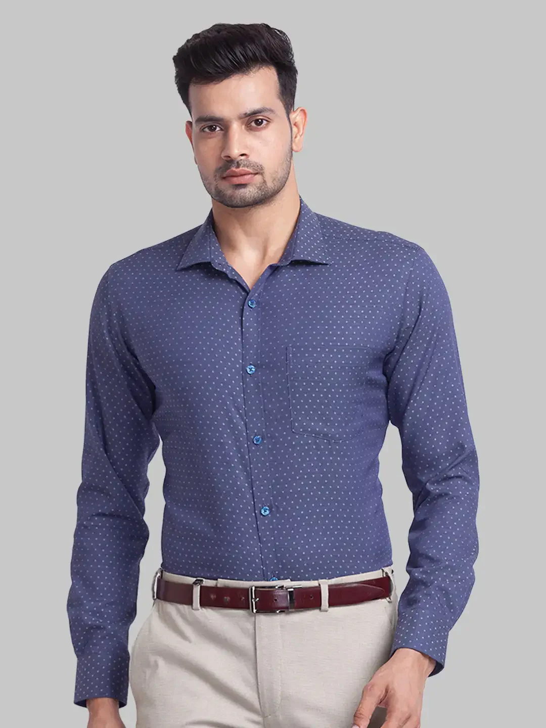 Men Blue Slim Fit Structure Cotton Cut Away Collar Shirts