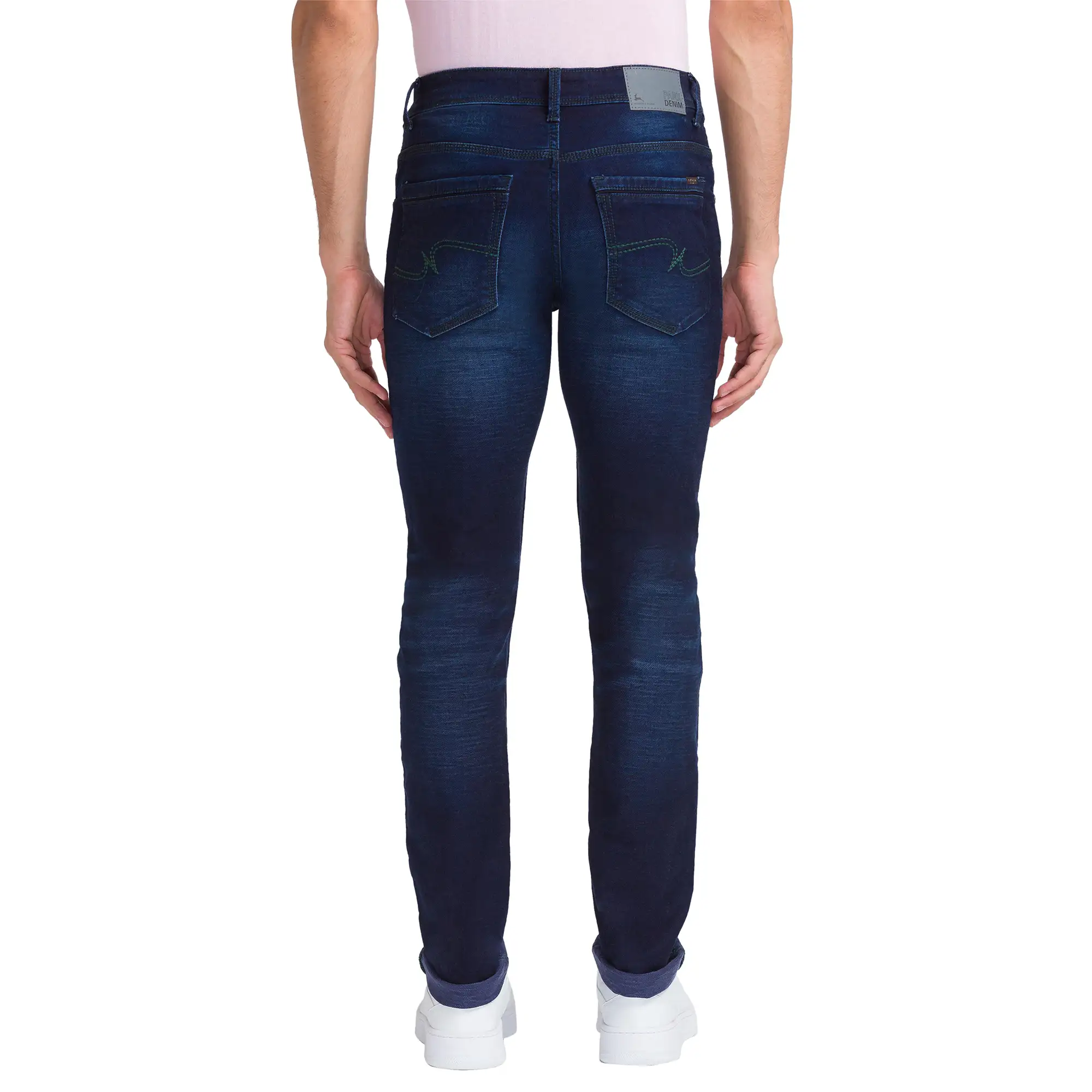 Men Blue Slim Tapered Fit Dobby Cotton Blend Jeans - Image 4