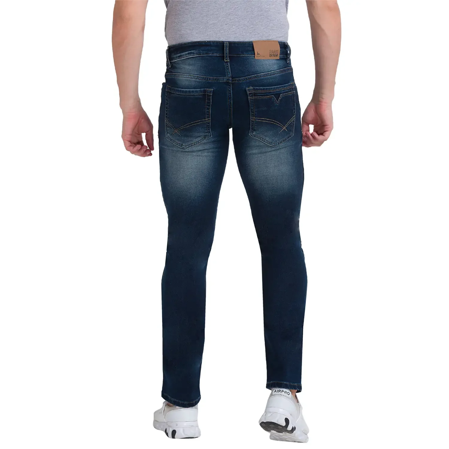 Men Blue Slim Tapered Fit Dobby Cotton Blend Jeans - Image 3