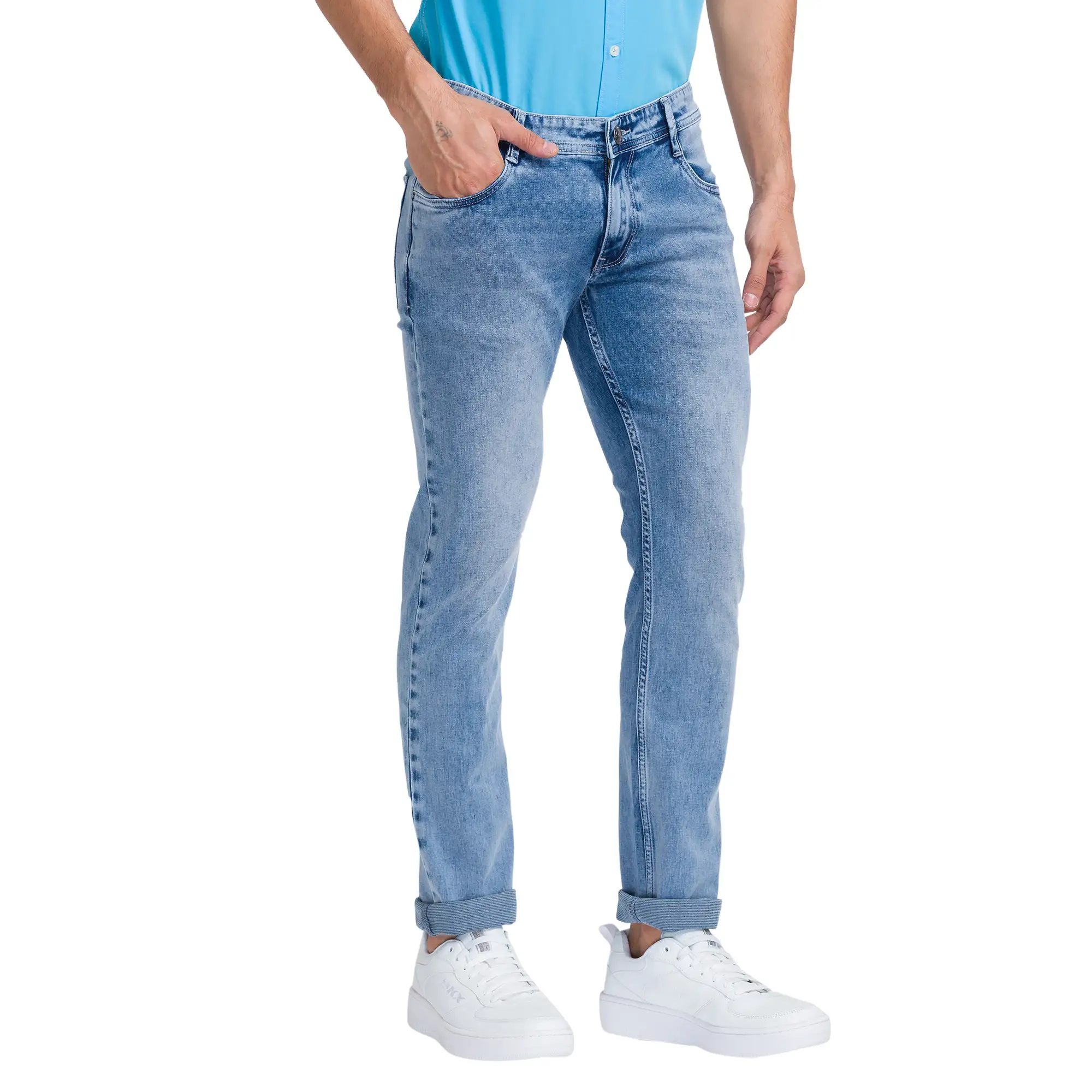 Men Blue Slim Tapered Fit Dobby Cotton Blend Jeans - Image 2