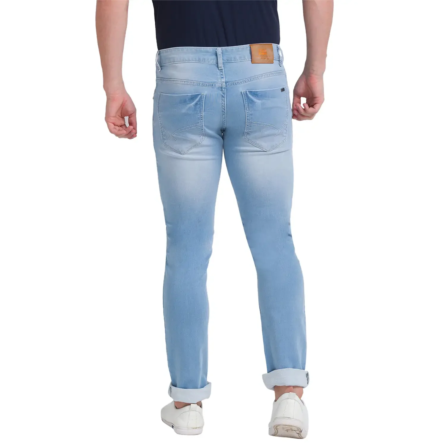 Men Blue Slim Tapered Fit Dobby Cotton Blend Jeans - Image 4