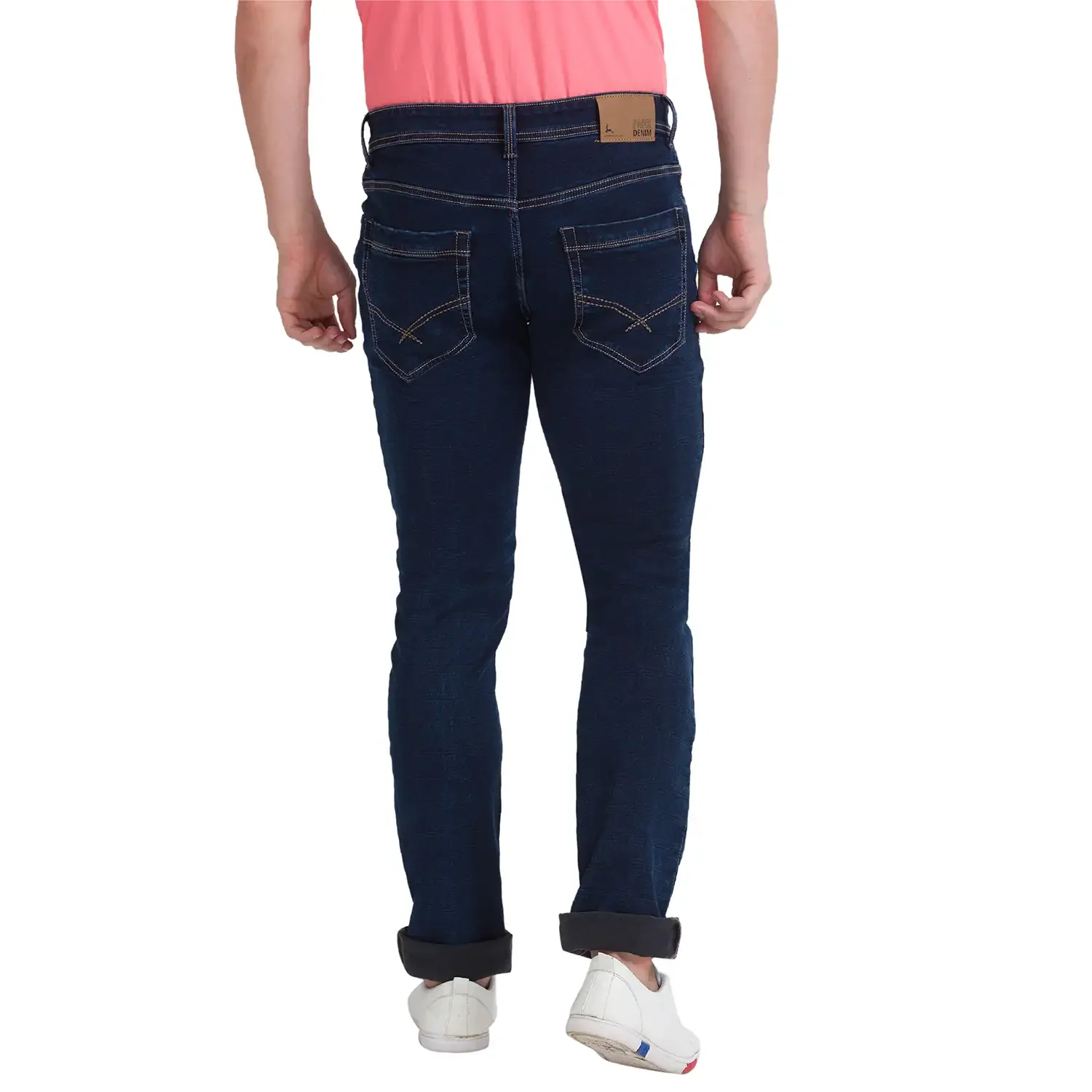 Men Blue Slim Tapered Fit Dobby Cotton Blend Jeans - Image 4