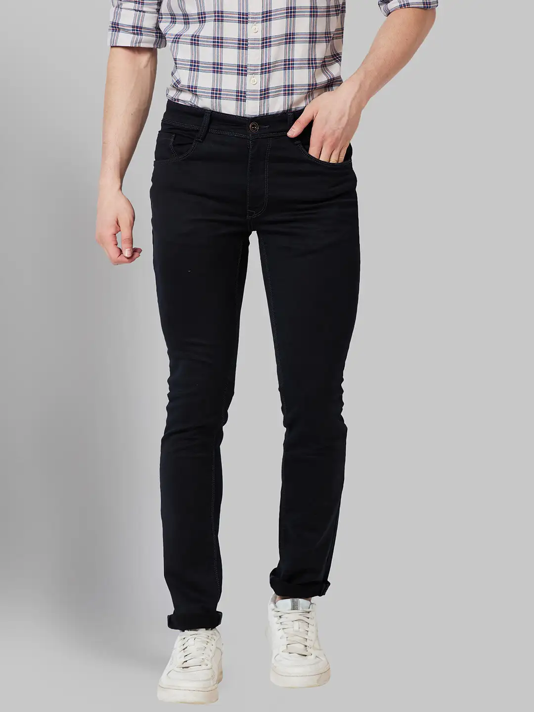 Men Blue Slim Tapered Fit Dobby Cotton Blend Jeans