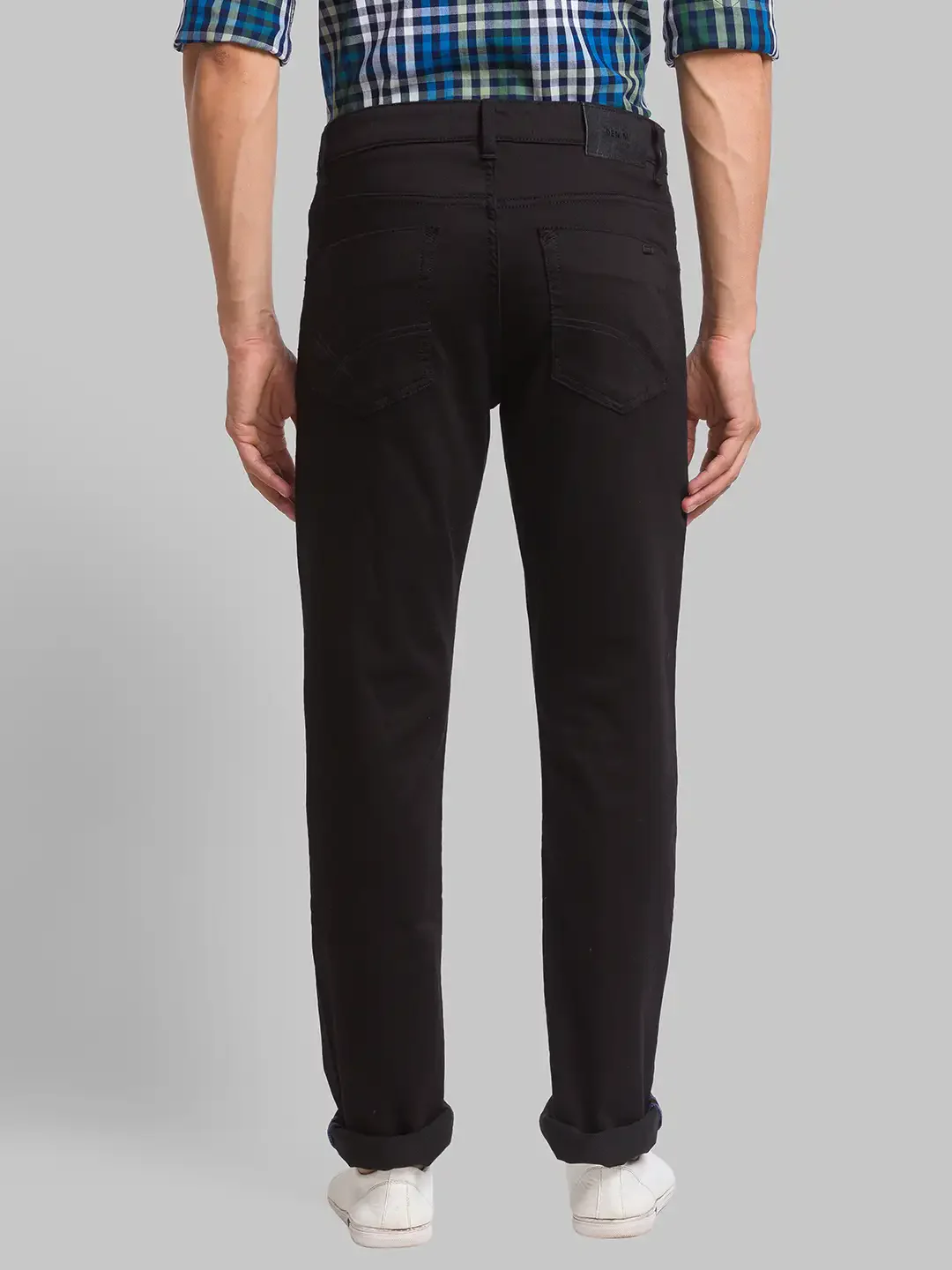 Men Blue Slim Tapered Fit Jacquard Cotton Blend Jeans - Image 4