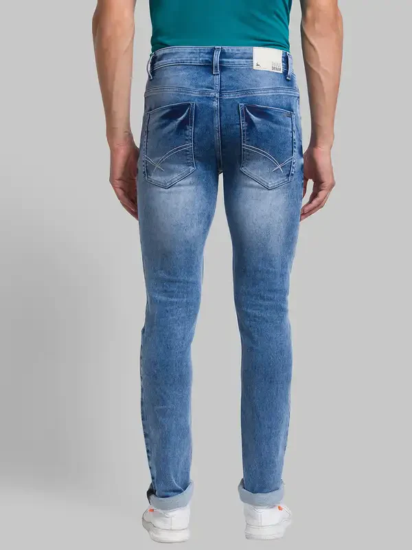 Men Blue Slim Tapered Fit Jacquard Cotton Blend Jeans - Image 4