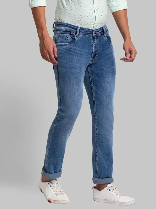 Men Blue Slim Tapered Fit Jacquard Cotton Blend Jeans - Image 2