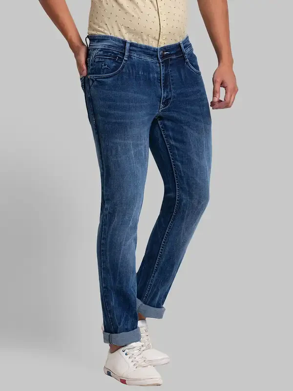Men Blue Slim Tapered Fit Jacquard Cotton Blend Jeans - Image 2