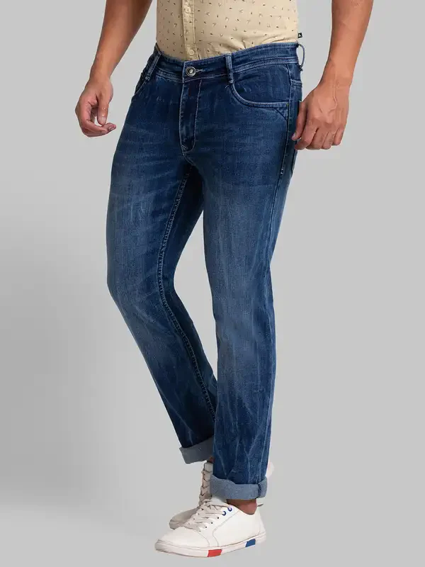 Men Blue Slim Tapered Fit Jacquard Cotton Blend Jeans - Image 3