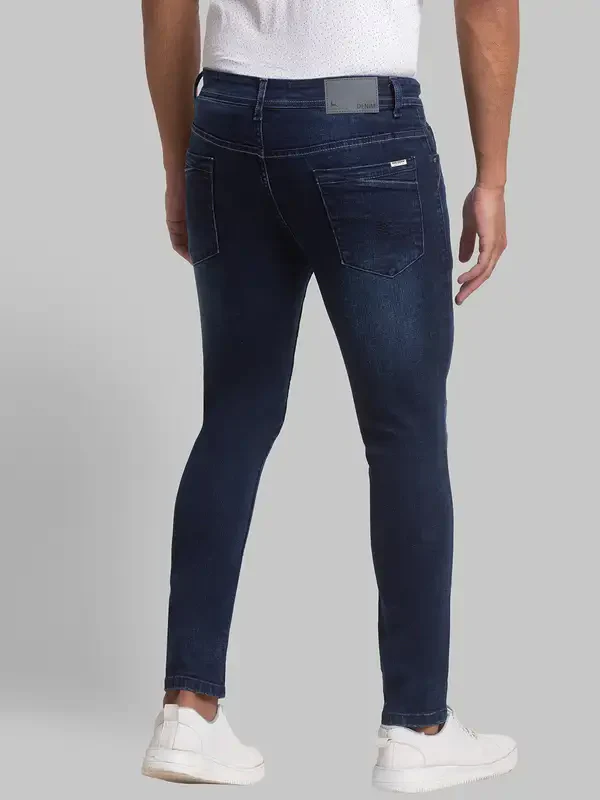 Men Blue Slim Tapered Fit Jacquard Cotton Blend Jeans - Image 4