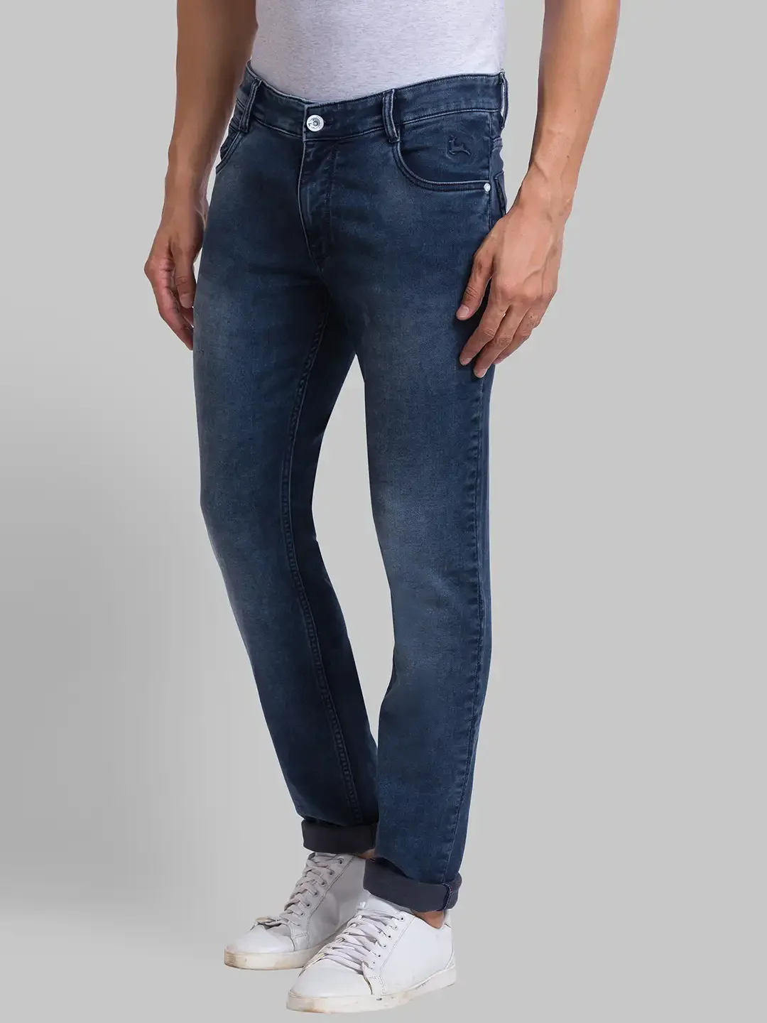 Men Blue Slim Tapered Fit Jacquard Cotton Blend Jeans - Image 3