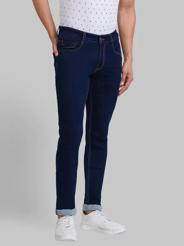 Men Blue Slim Tapered Fit Jacquard Cotton Blend Jeans - Image 2