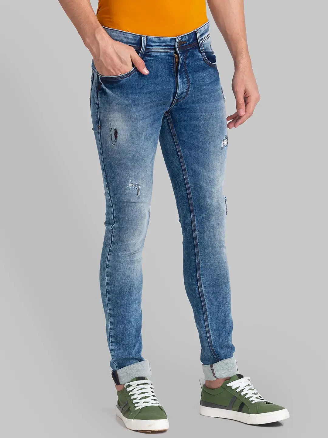 Men Blue Slim Tapered Fit Knitted Cotton Blend Jeans - Image 2