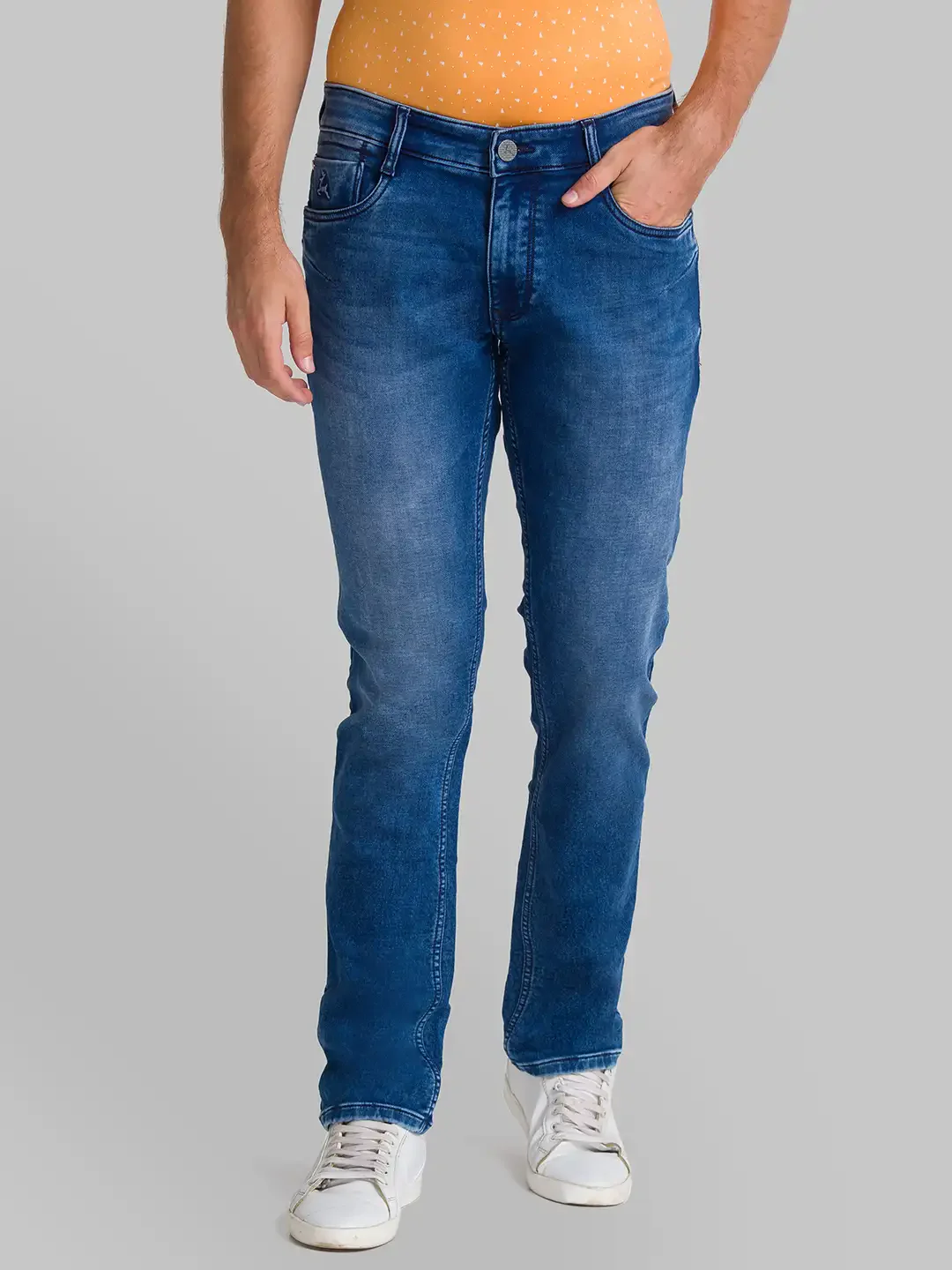 Men Blue Slim Tapered Fit Knitted Cotton Blend Jeans