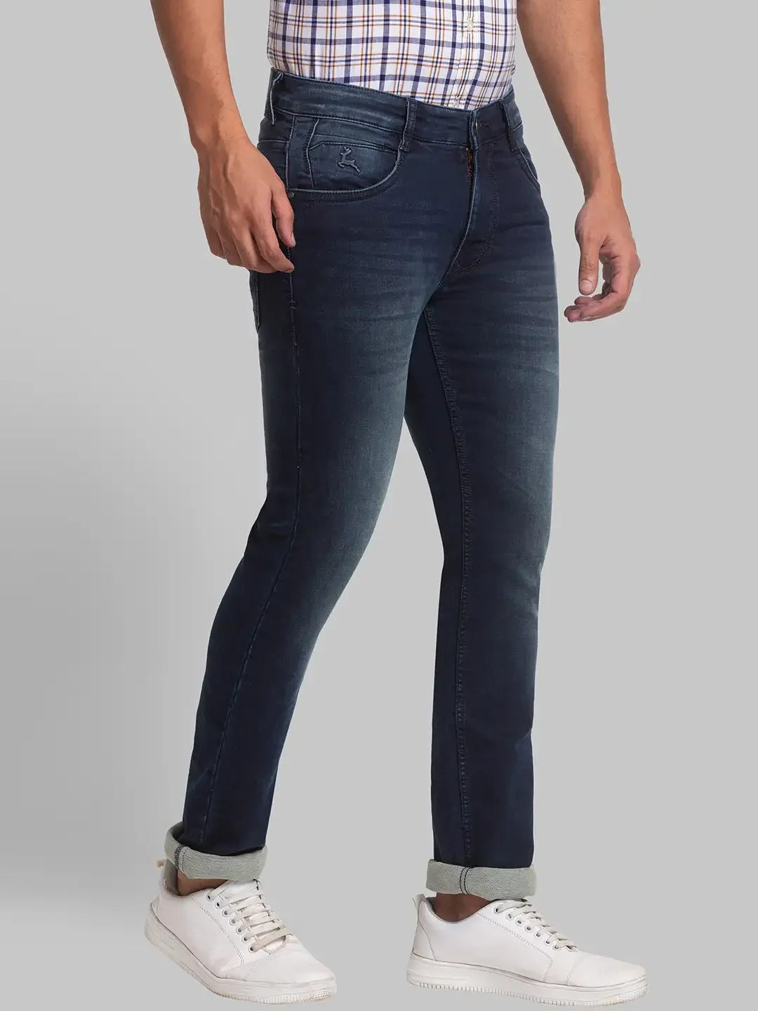 Men Blue Slim Tapered Fit Plain Cotton Blend Jeans - Image 2