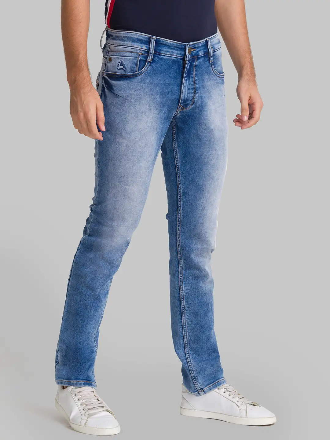 Men Blue Slim Tapered Fit Plain Cotton Blend Jeans - Image 2
