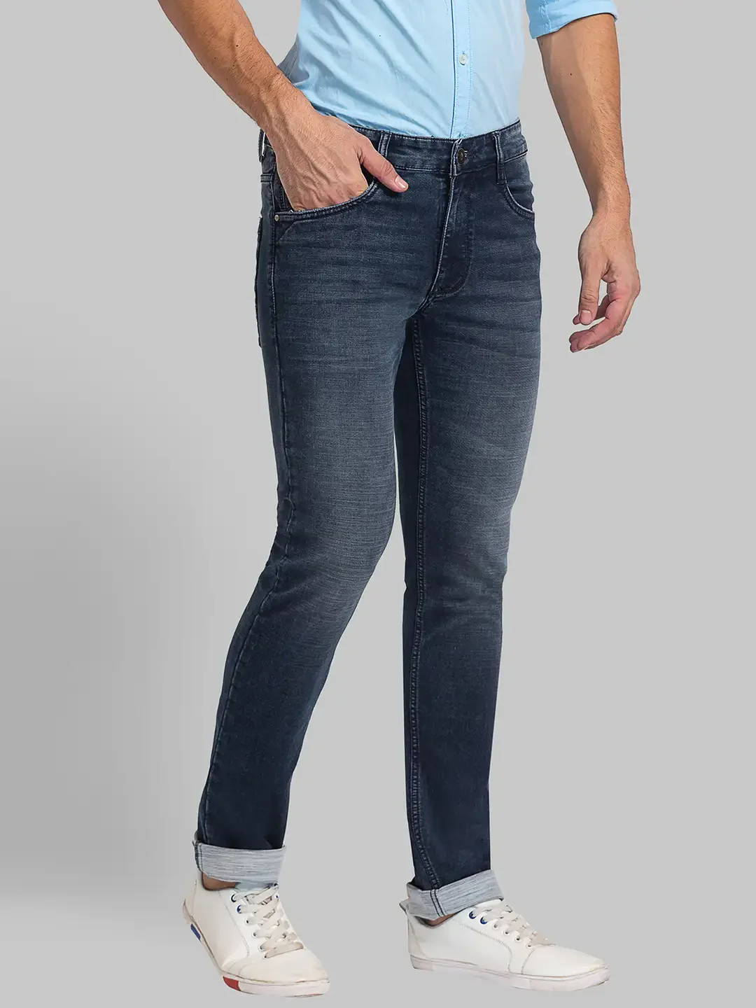 Men Blue Slim Tapered Fit Plain Cotton Blend Jeans - Image 2