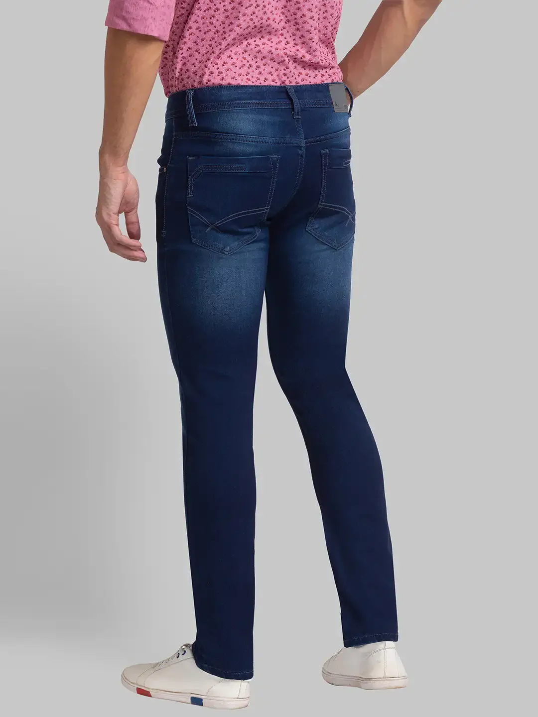 Men Blue Slim Tapered Fit Plain Cotton Blend Jeans - Image 4