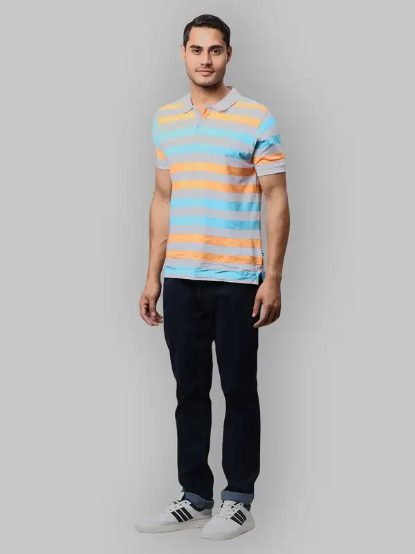 Men Blue Slim Tapered Fit Plain Cotton Blend Jeans - Image 5