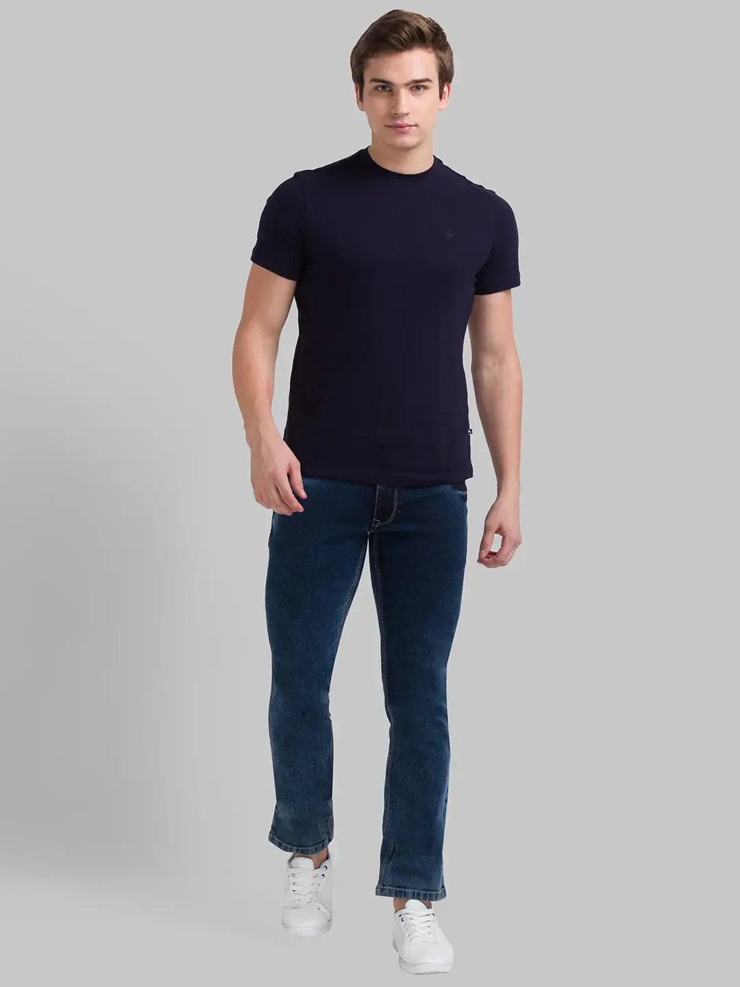 Men Blue Slim Tapered Fit Twill Cotton Blend Jeans - Image 4