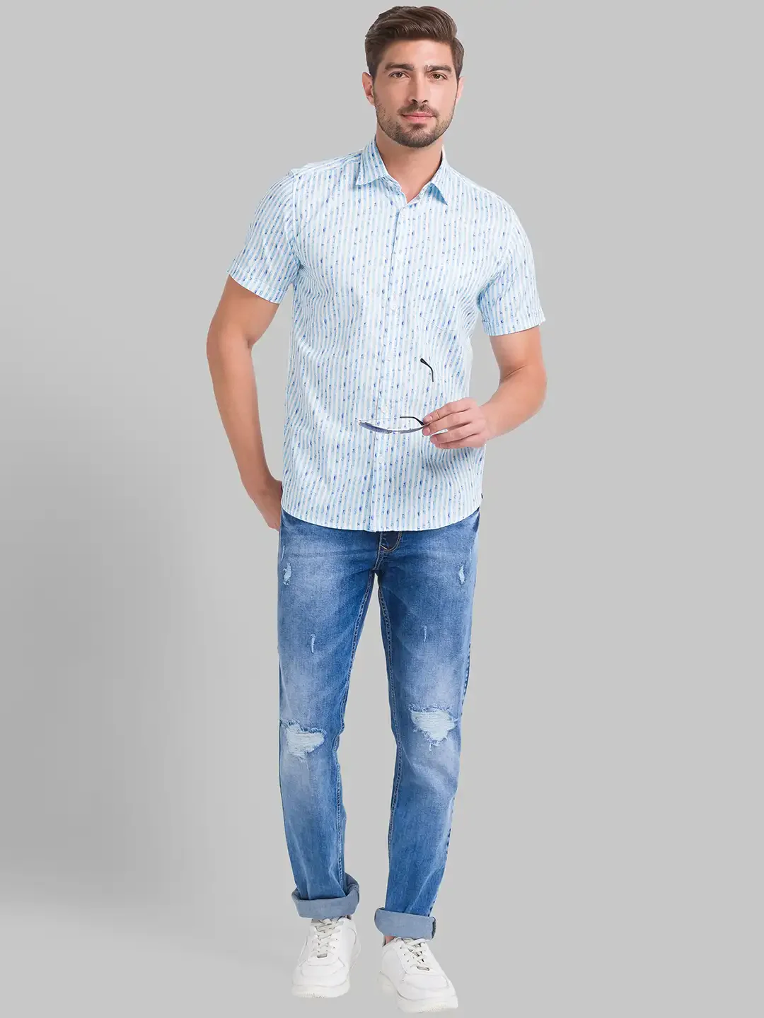 Men Blue Slim Tapered Fit Twill Cotton Blend Jeans - Image 5