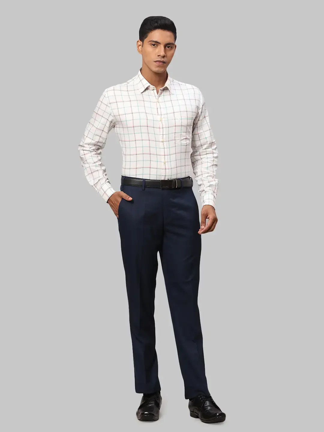 Men Blue Smart Fit Checks Polyester Blend Trouser - Image 5
