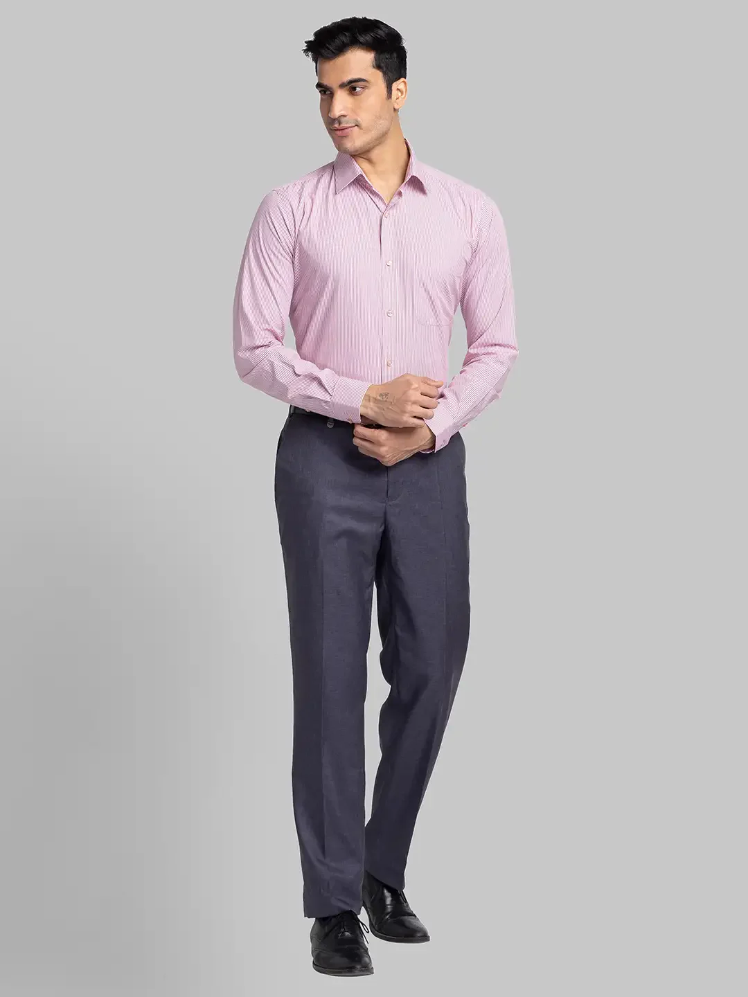 Men Blue Smart Fit Solid Terry Rayon Blend Trouser - Image 5