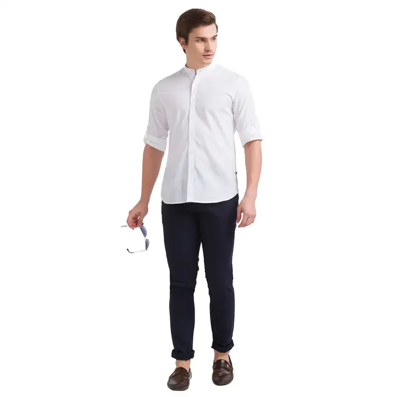 Men Blue Super Slim Fit Solid Cotton Blend Trouser - Image 5