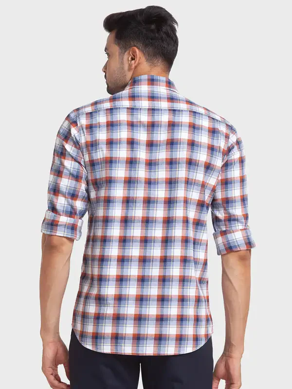 Men Blue Tailored Fit Checks Cotton Full Sleeve Shirts - Image 4