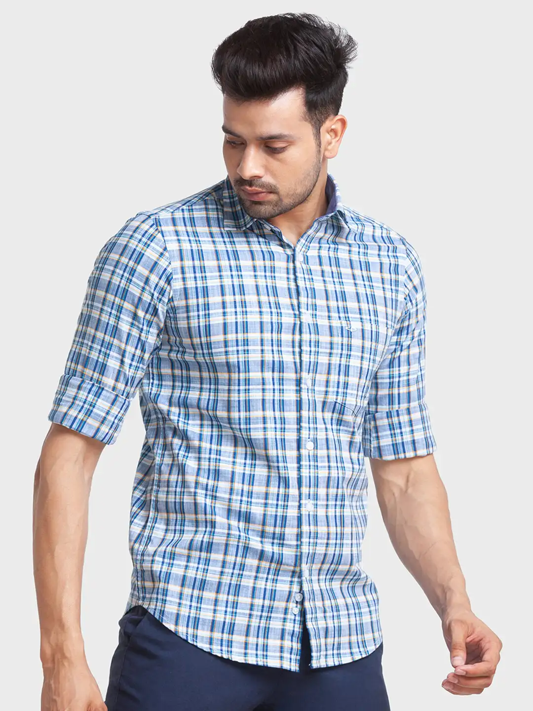 Men Blue Tailored Fit Checks Cotton Full Sleeve Shirts