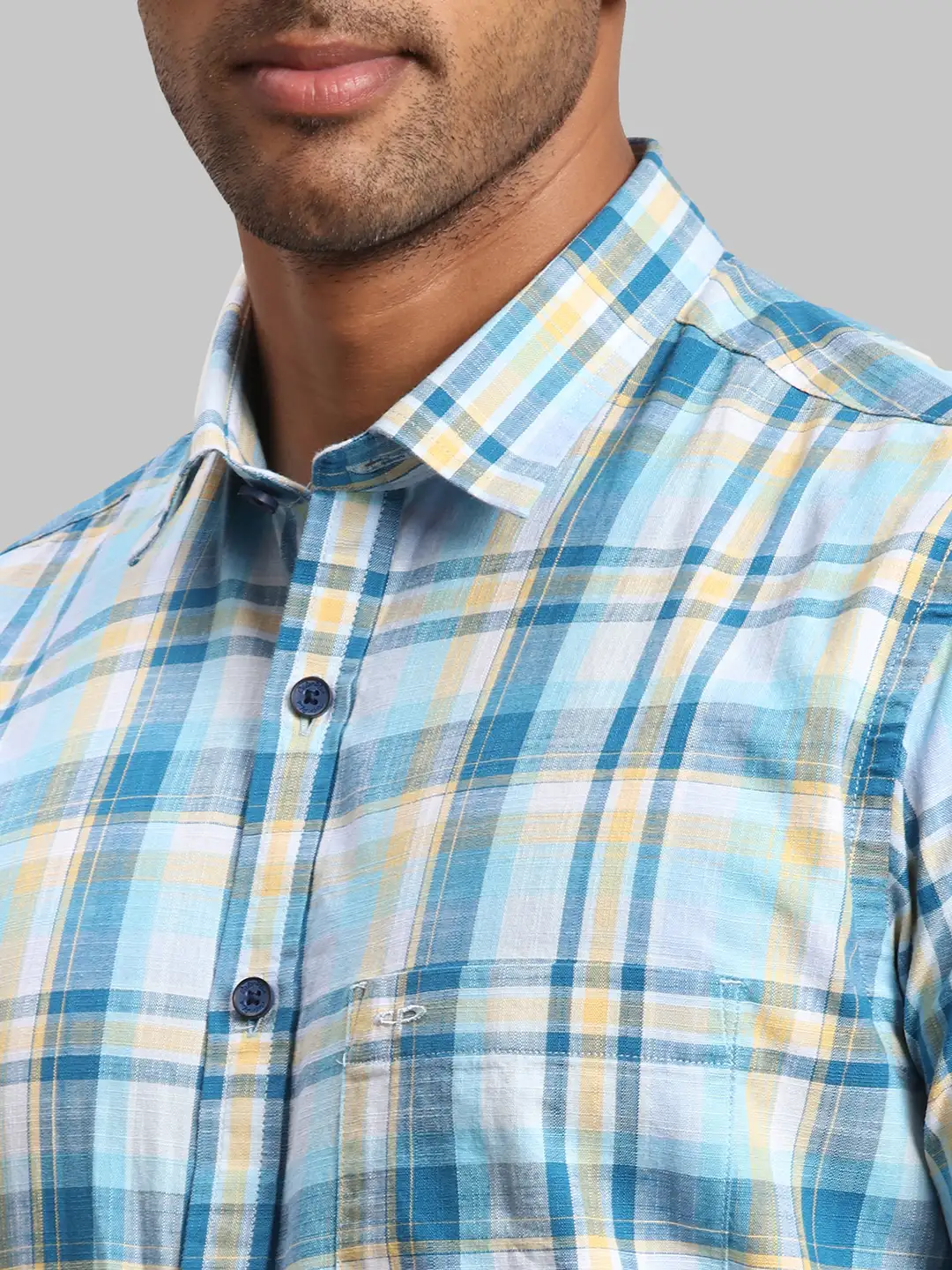 Men Blue Tailored Fit Checks Cotton Half Sleeve Shirts - Image 6