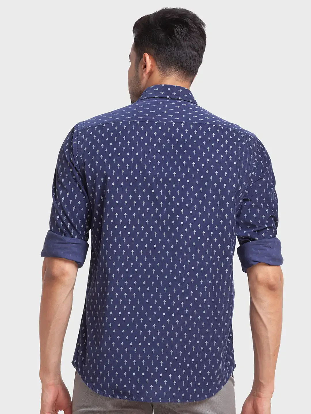 Men Blue Tailored Fit Print Cotton Full Sleeve Shirts - Image 4