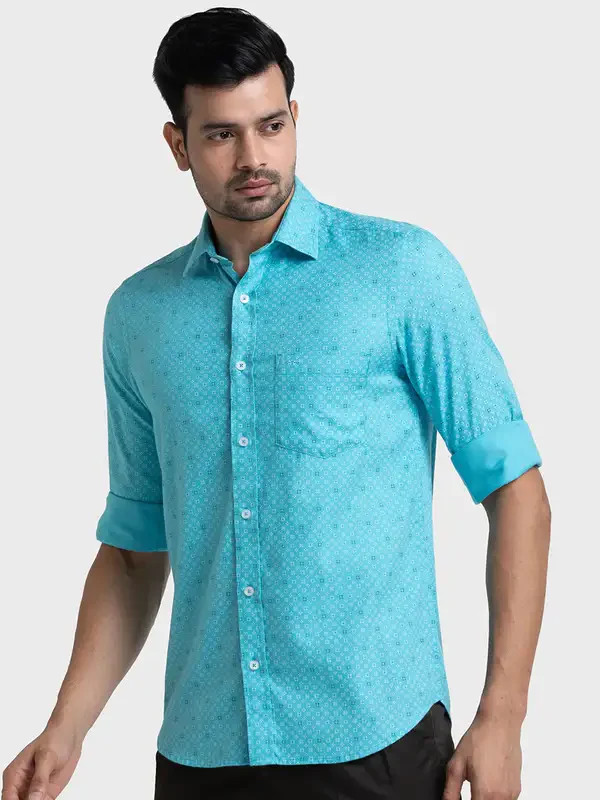 Men Blue Tailored Fit Print Cotton Full Sleeve Shirts - Image 3