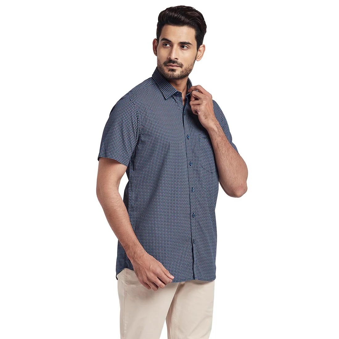 Men Blue Tailored Fit Print Cotton Half Sleeve Shirts - Image 2