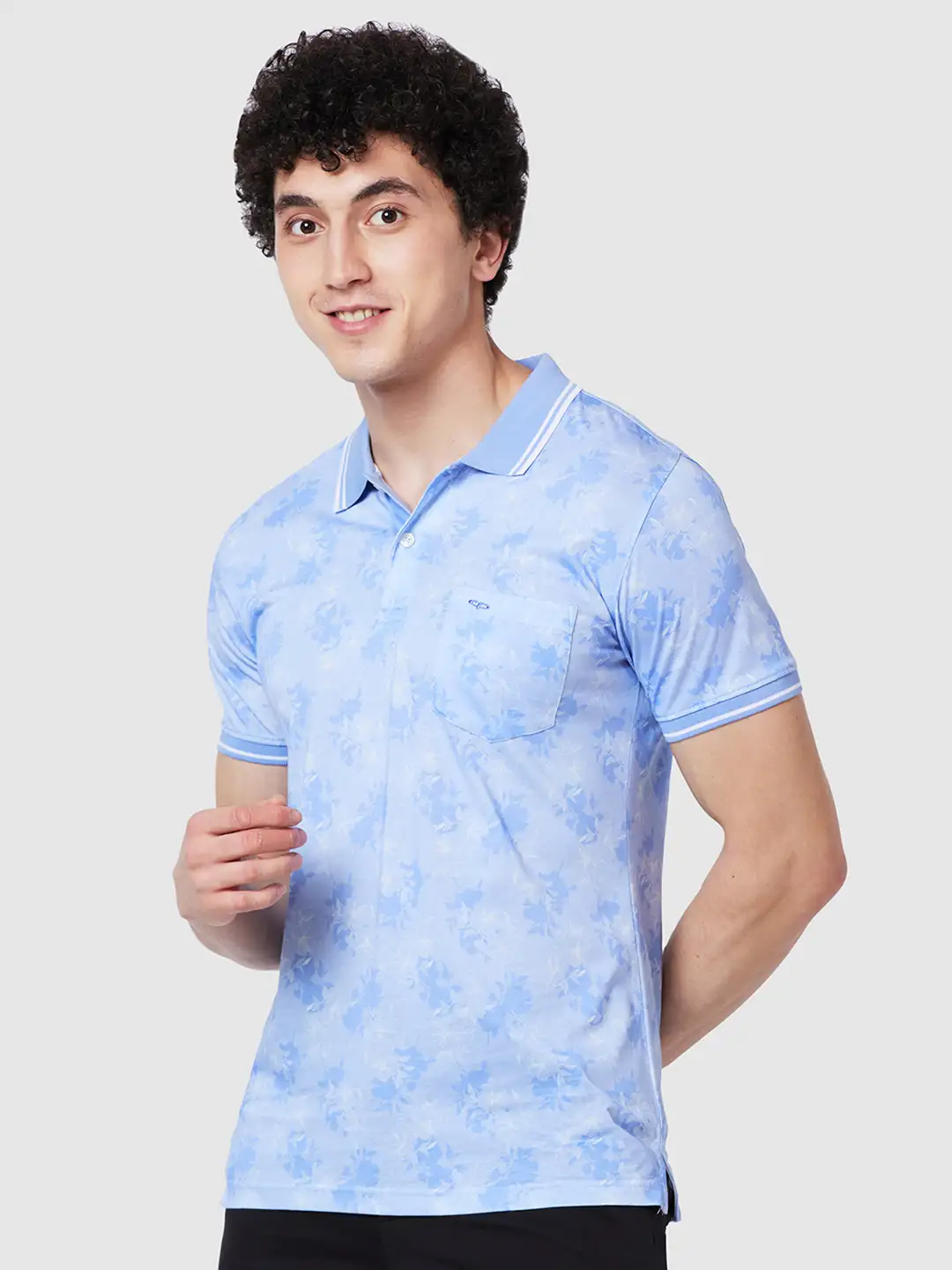 Men Blue Tailored Fit Print Cotton Half Sleeve T-Shirt - Image 3