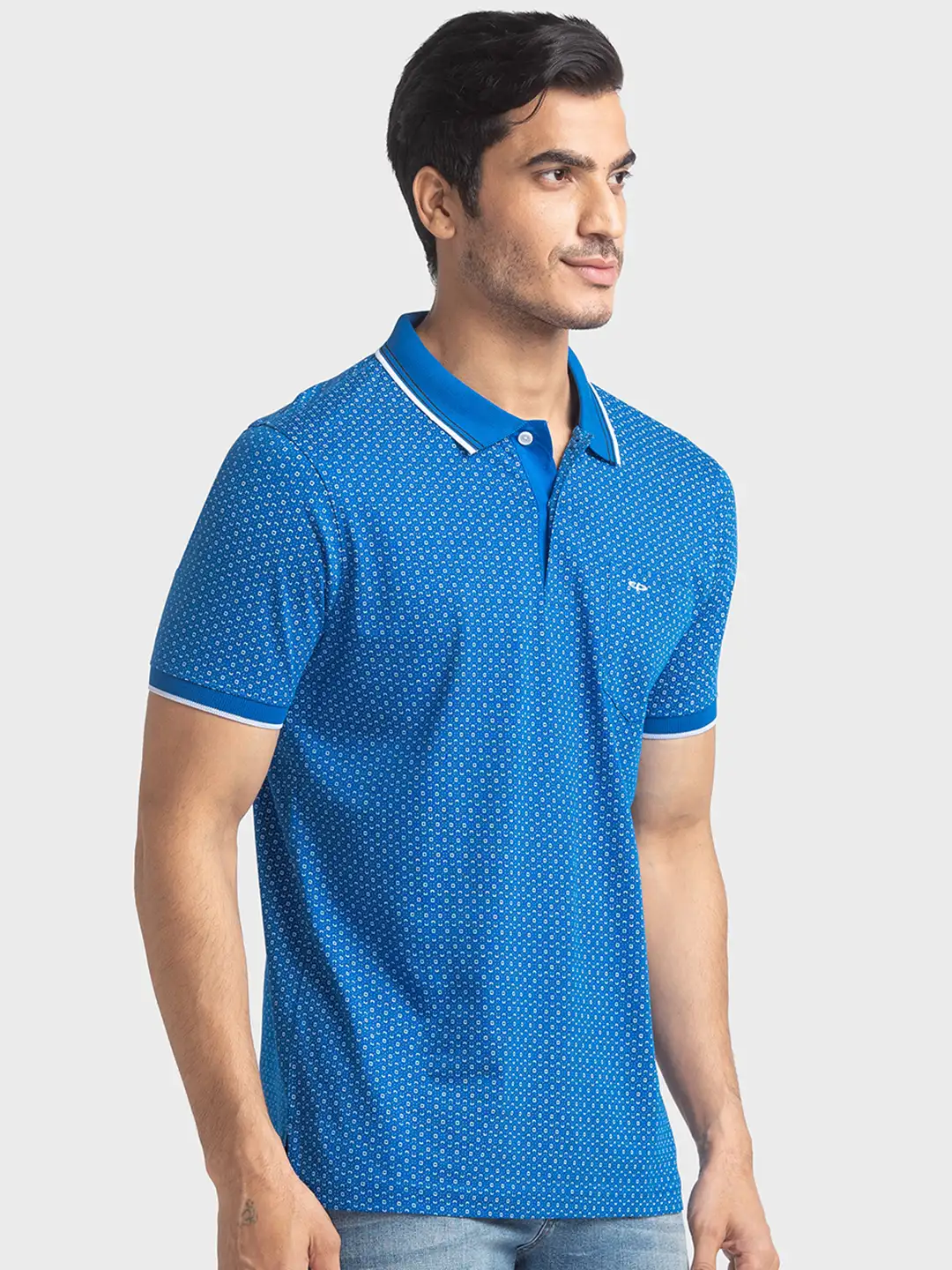 Men Blue Tailored Fit Print Cotton Half Sleeve T-Shirt - Image 2