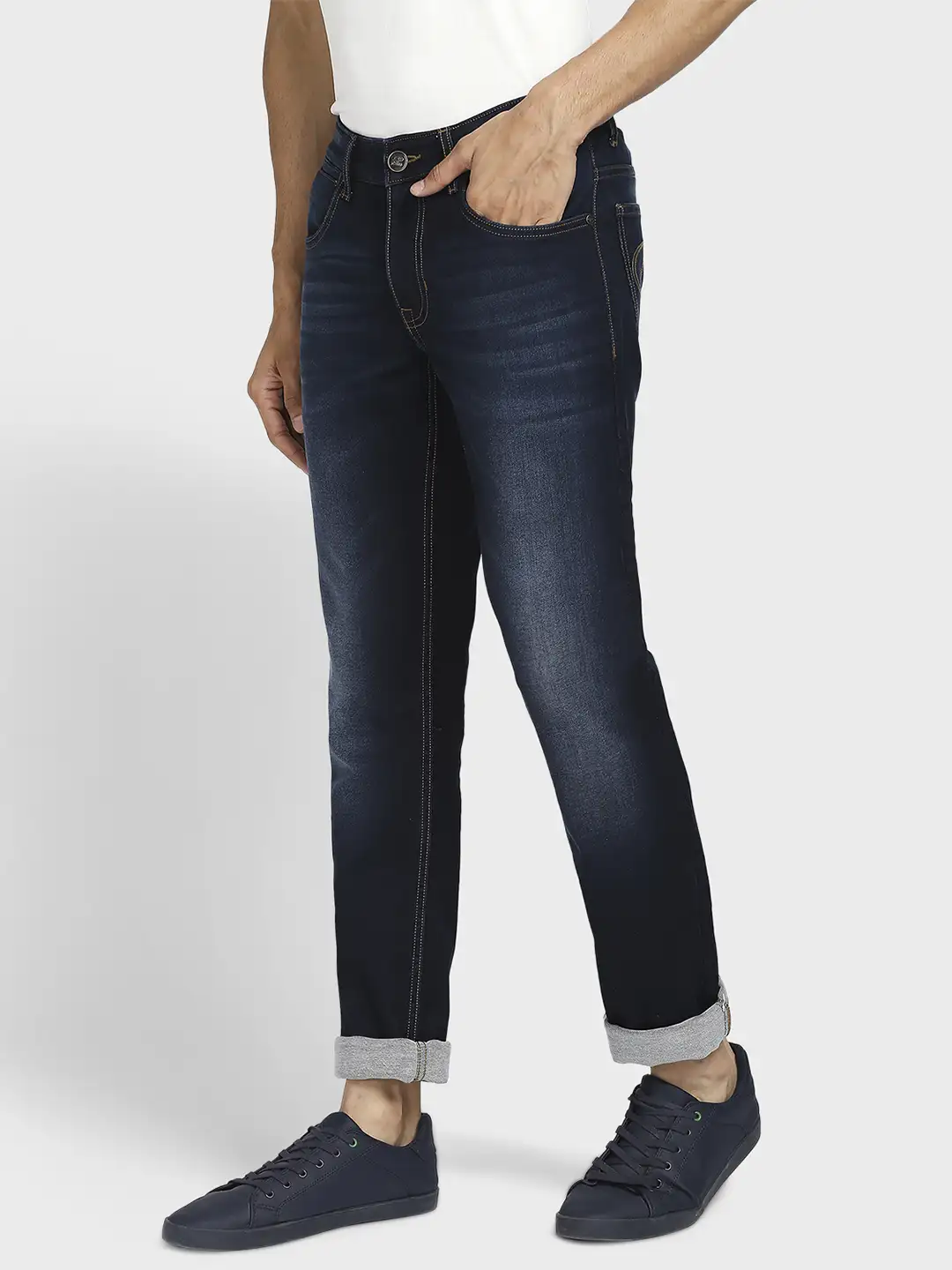 Men Blue Tapered Fit Solid Cotton Blend Jeans - Image 3