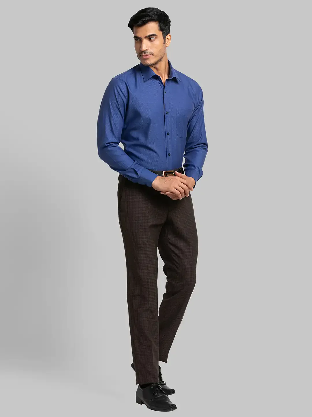 Men Brown Italian Fit Checks Polyester Blend Trouser - Image 5