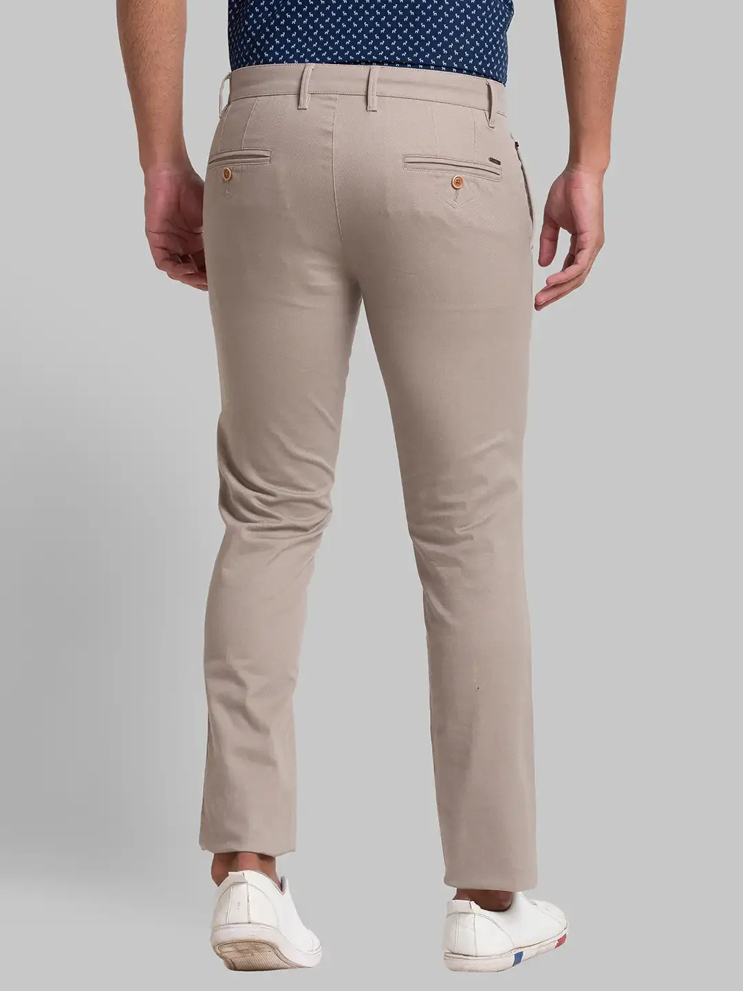 Men Brown Lrt Fit Solid Cotton Blend Trouser - Image 4