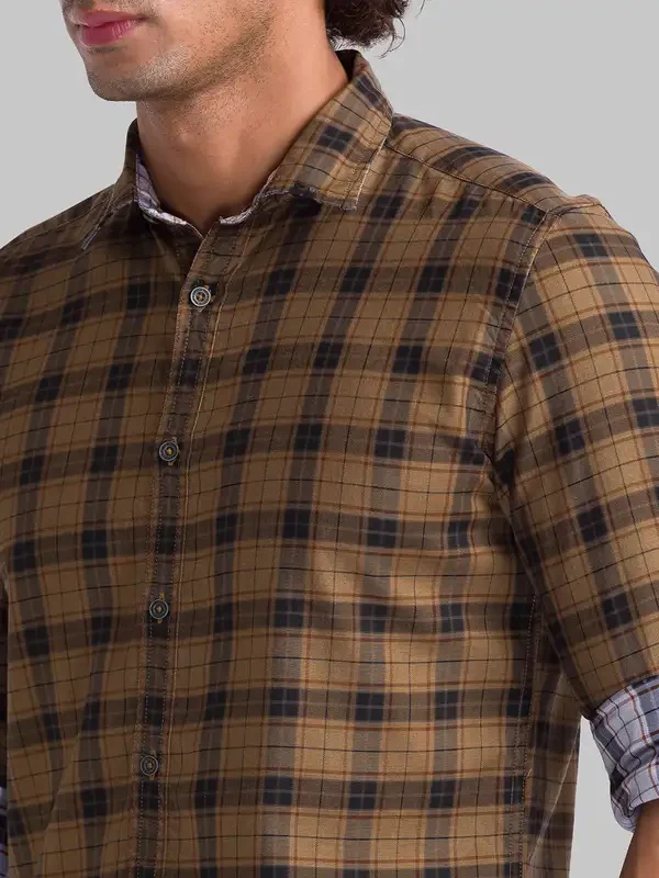 Men Brown Slim Fit Yarn Dyed Cotton Shirts - Image 8