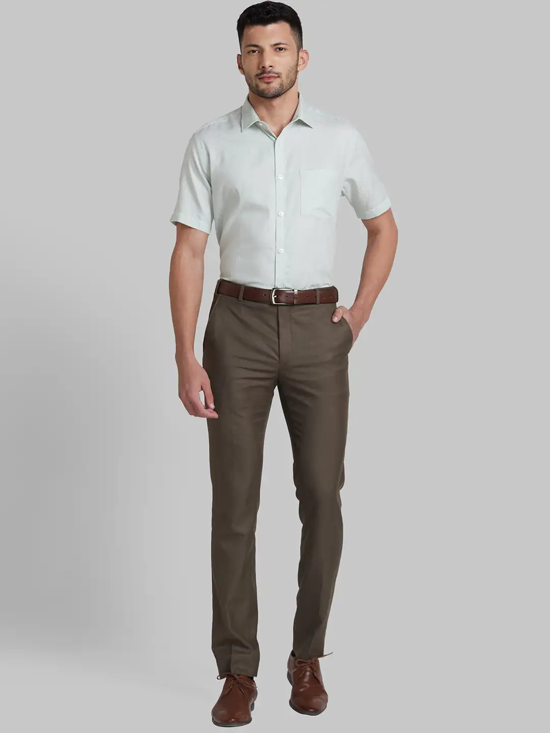 Men Brown Super Slim Fit Solid Polyester Blend Trouser - Image 5