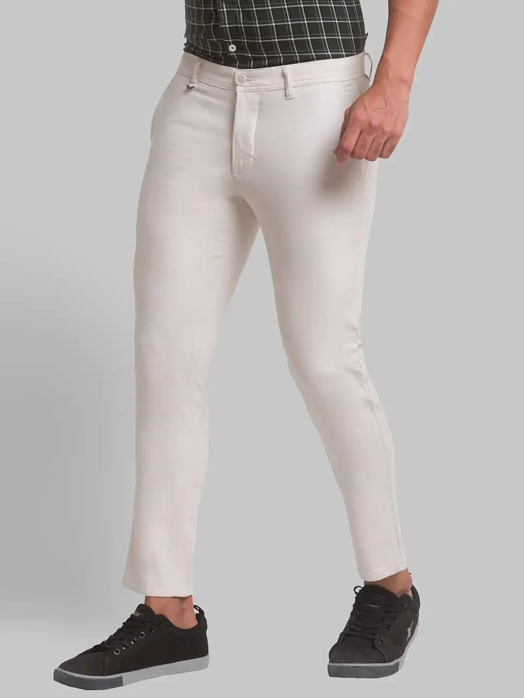 Men Fawn Super Slim Fit Solid Cotton Blend Trouser - Image 3