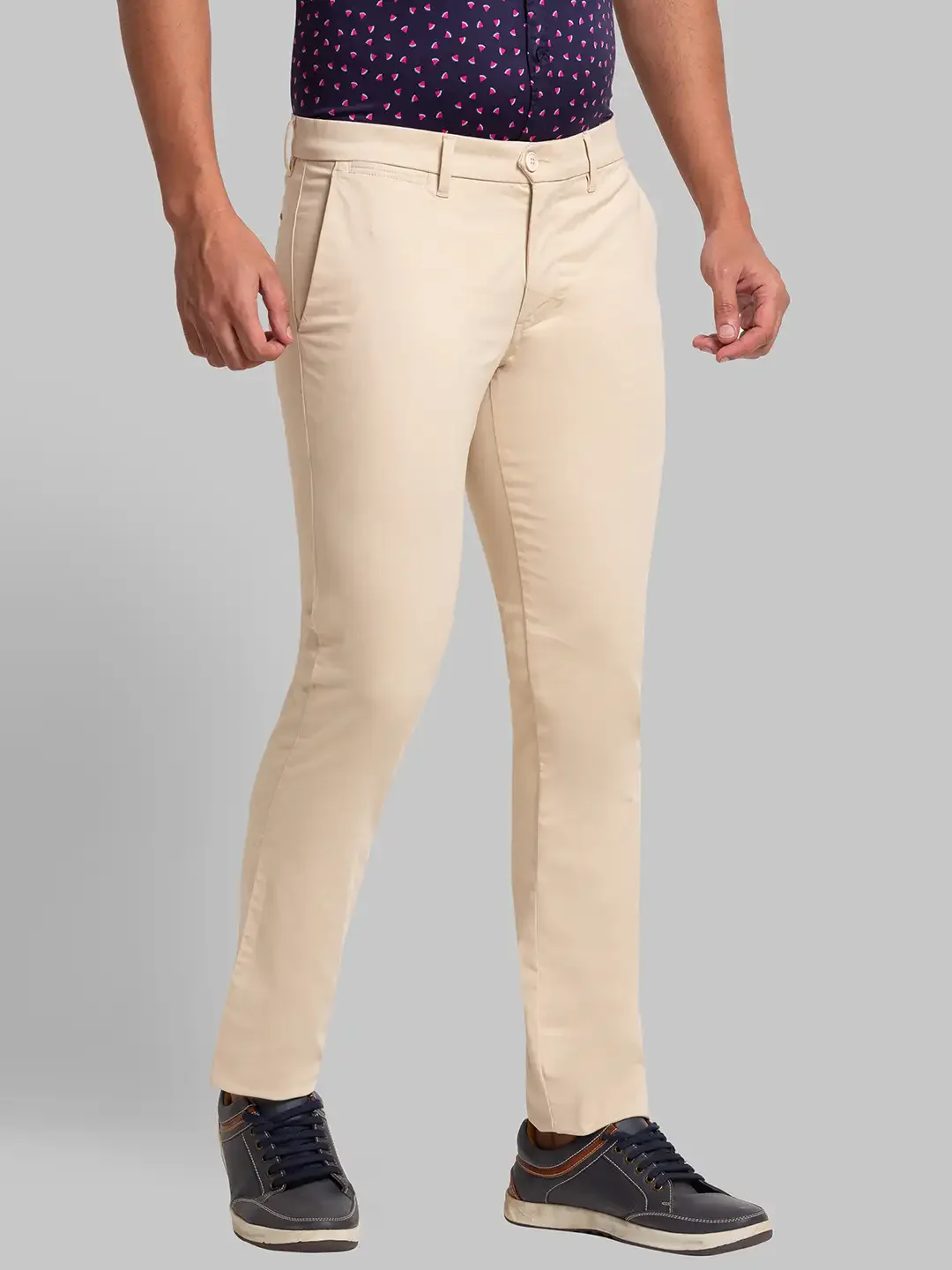 Men Fawn Super Slim Fit Solid Cotton Blend Trouser - Image 2