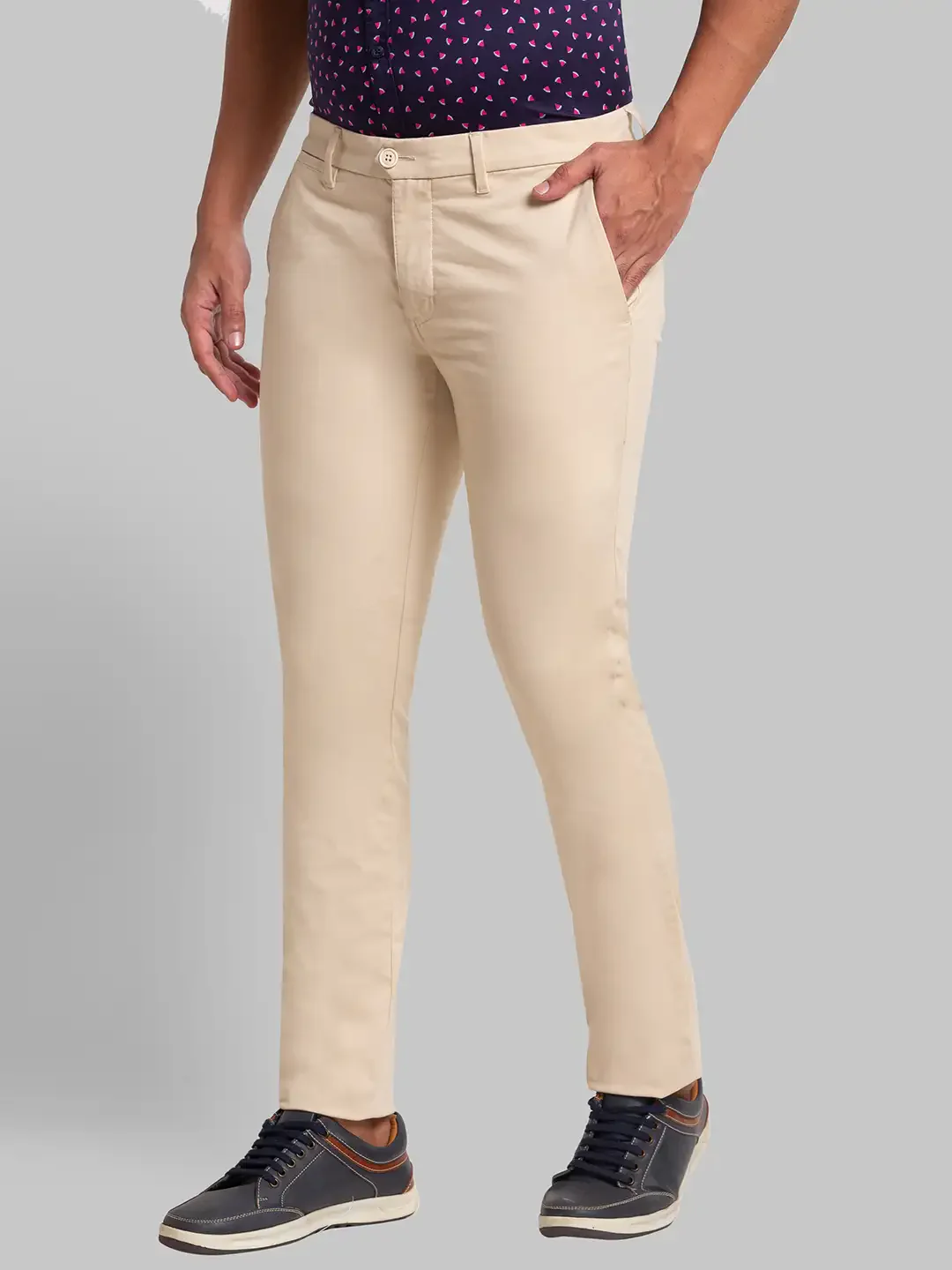 Men Fawn Super Slim Fit Solid Cotton Blend Trouser - Image 3