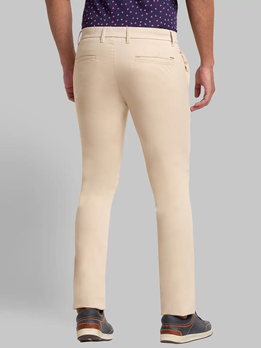 Men Fawn Super Slim Fit Solid Cotton Blend Trouser - Image 4