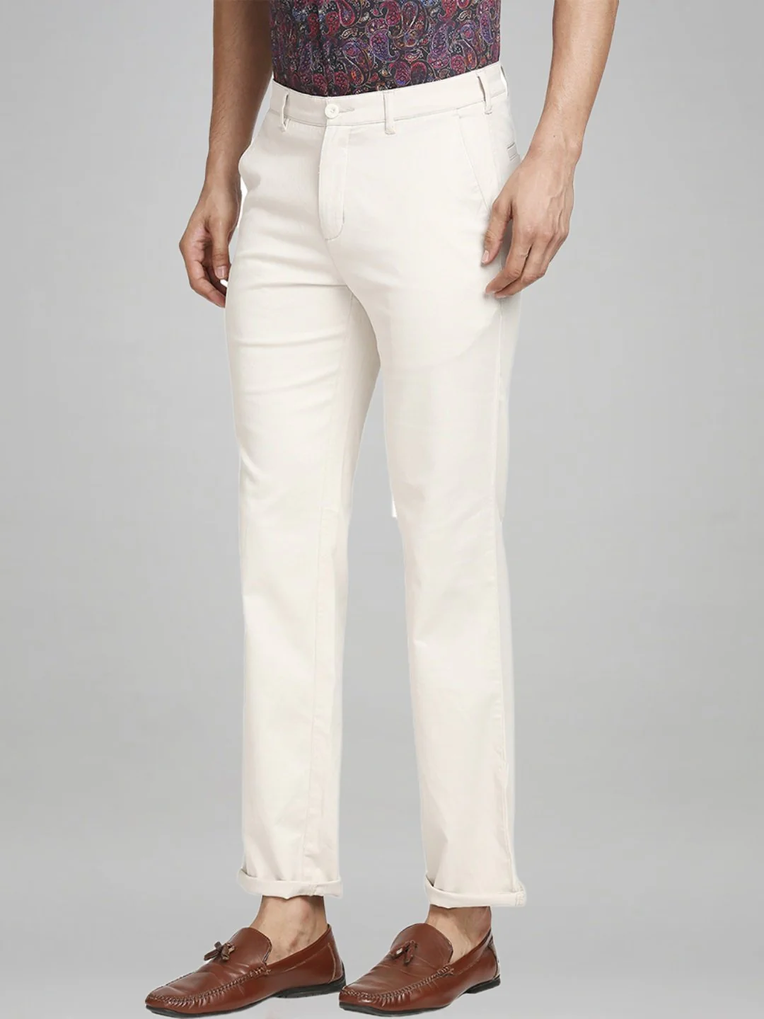 Men Fawn Tailored Fit Solid Cotton Blend Trouser - Image 4