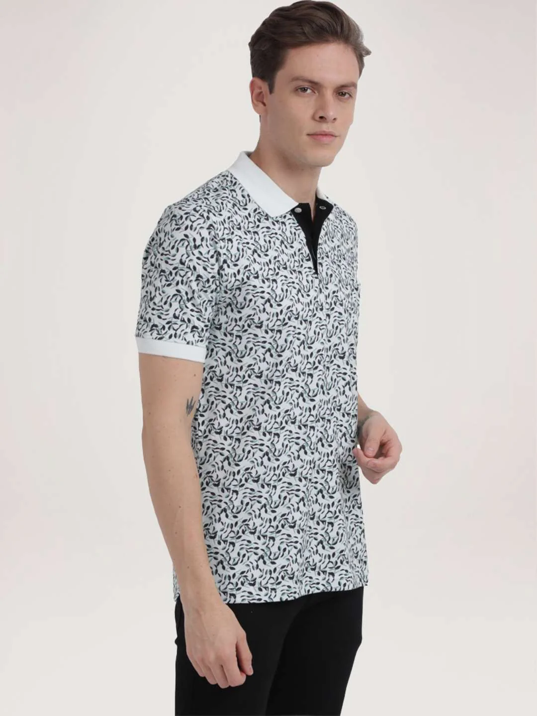 Men Green Classic Fit Print Cotton Half Sleeve T-Shirt - Image 5
