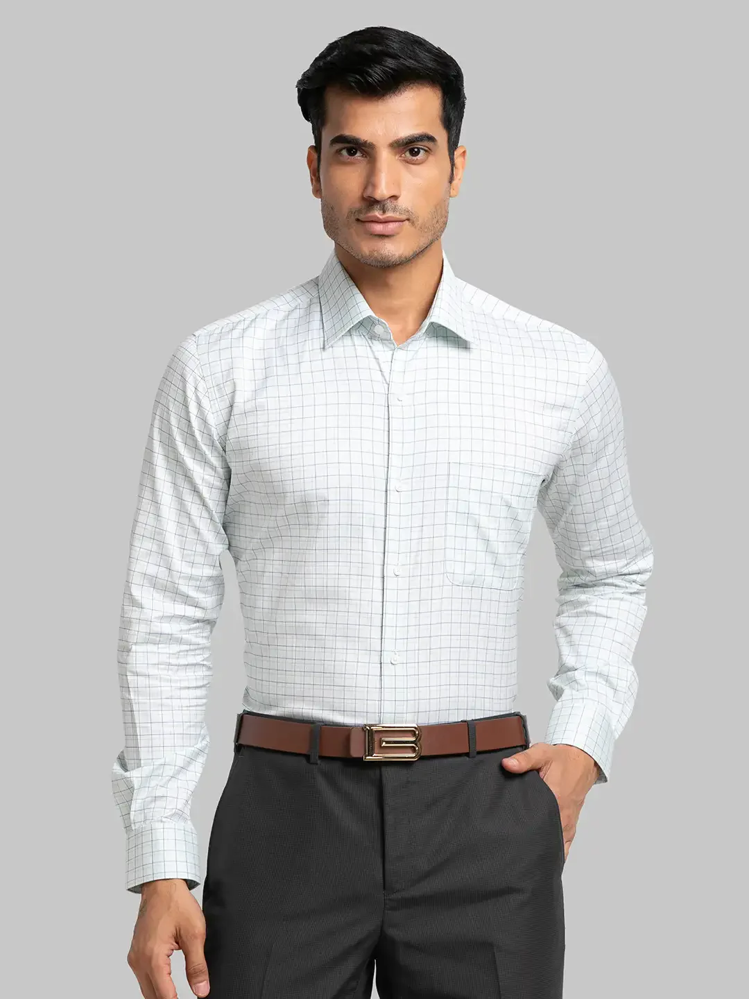 Men Green Contemporary Fit Checks Cotton Cut Collar Shirts