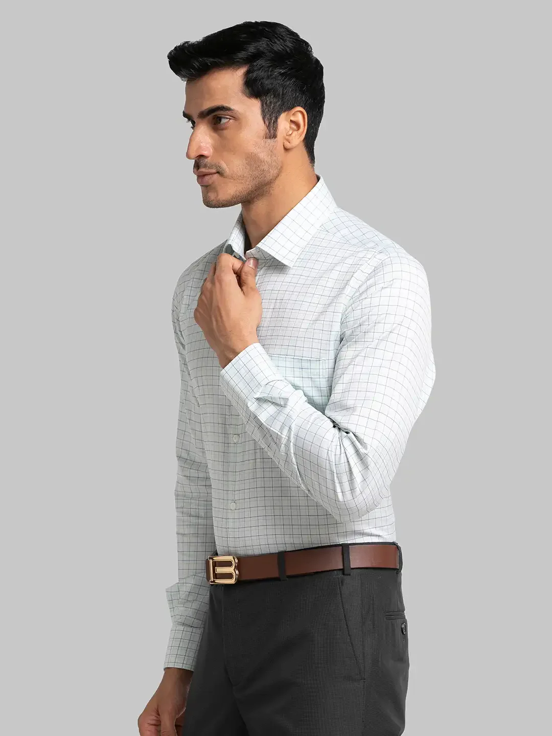 Men Green Contemporary Fit Checks Cotton Cut Collar Shirts - Image 3
